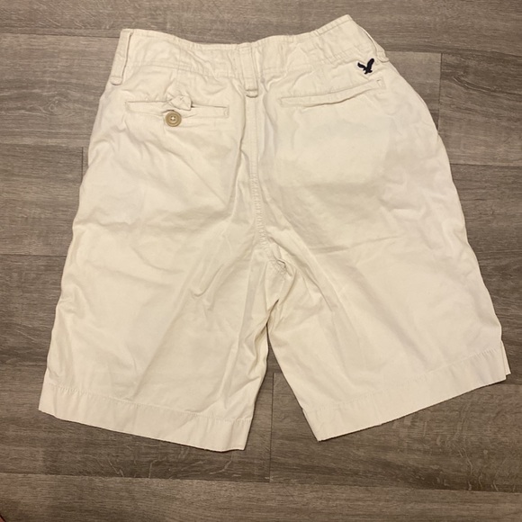 American Eagle khaki shorts No Flaws - Picture 2 of 4